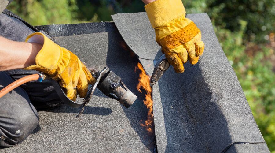 Expert new roof installation services in Tyner, IN